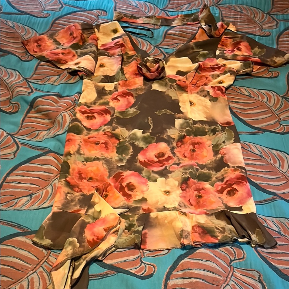 Kiss the Sky x Urban Outfitters Floral Mini Dress - Pink and Grey